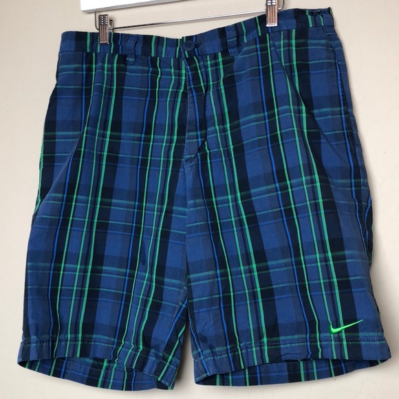 Nike Other - Nike plaid shorts
